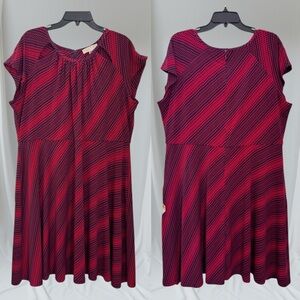 MICHAEL KORS PLUS 2X RED DRESS. A-LINE, FIT & FLARE, CUT OUT SHOULDER. BACK ZIP.